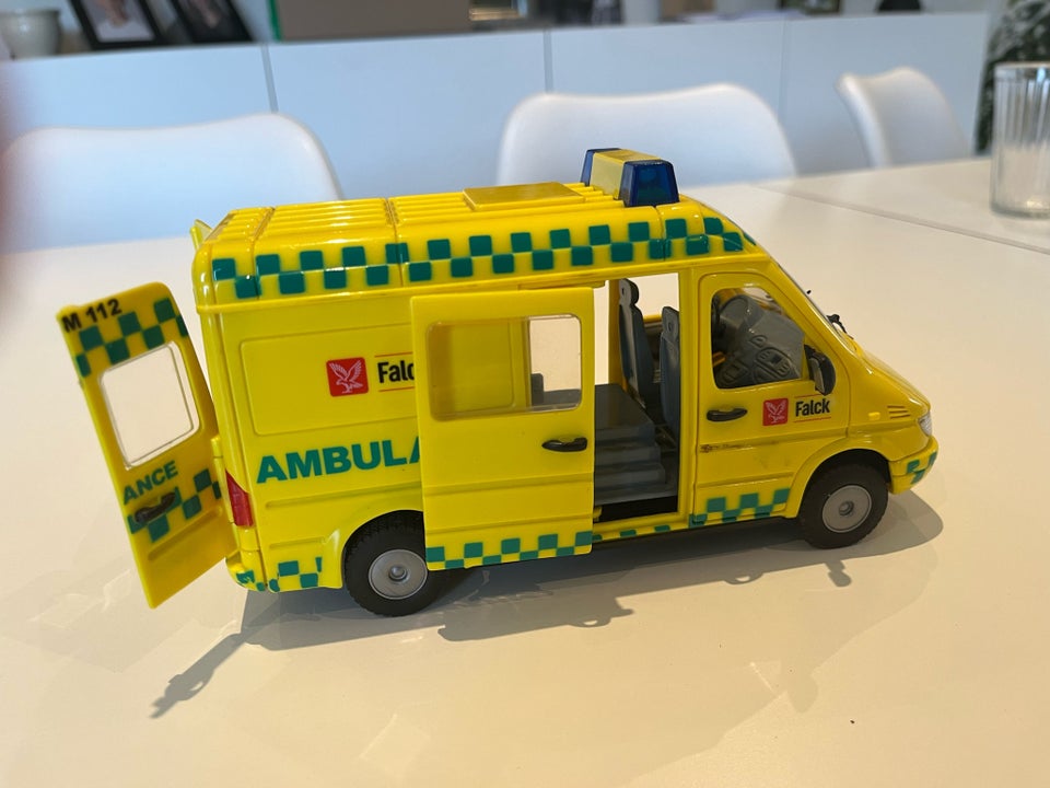 Ambulance , .