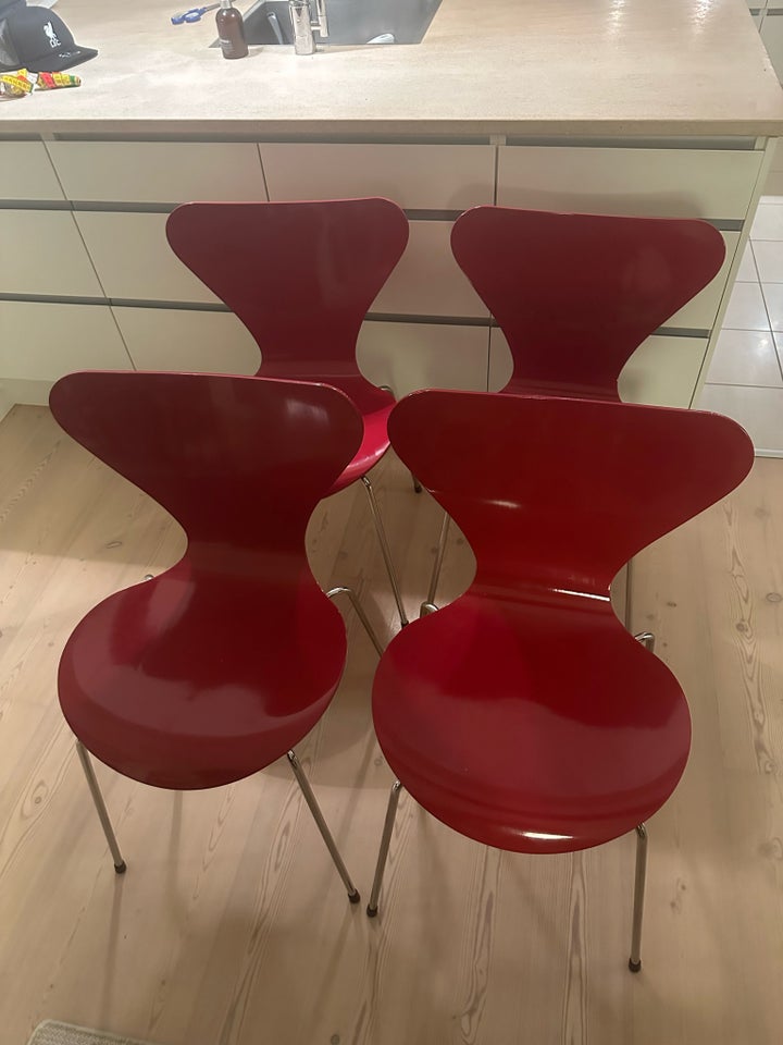 Arne Jacobsen, 7’er stole