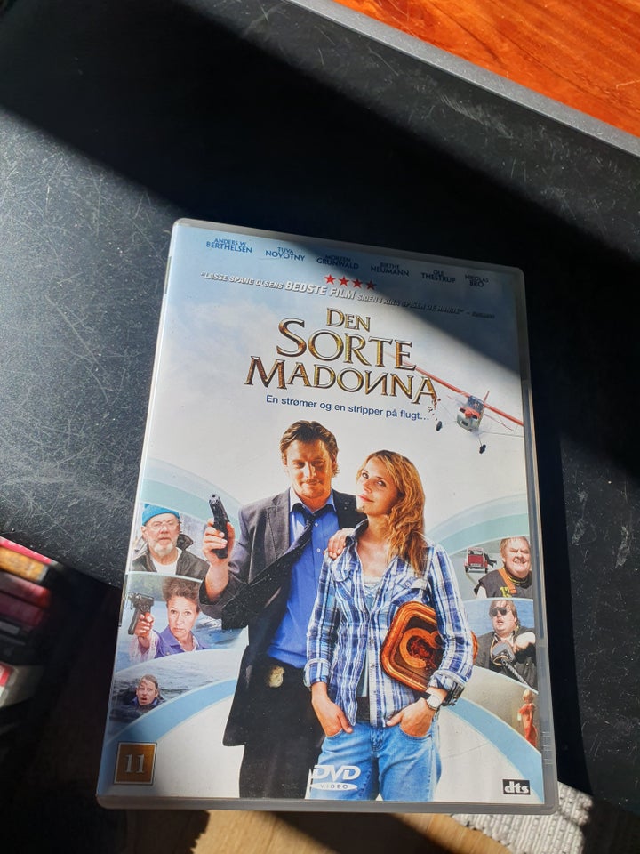 Den sorte Madonna DVD komedie