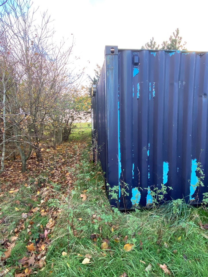 Containers (2 stk) giv et b...