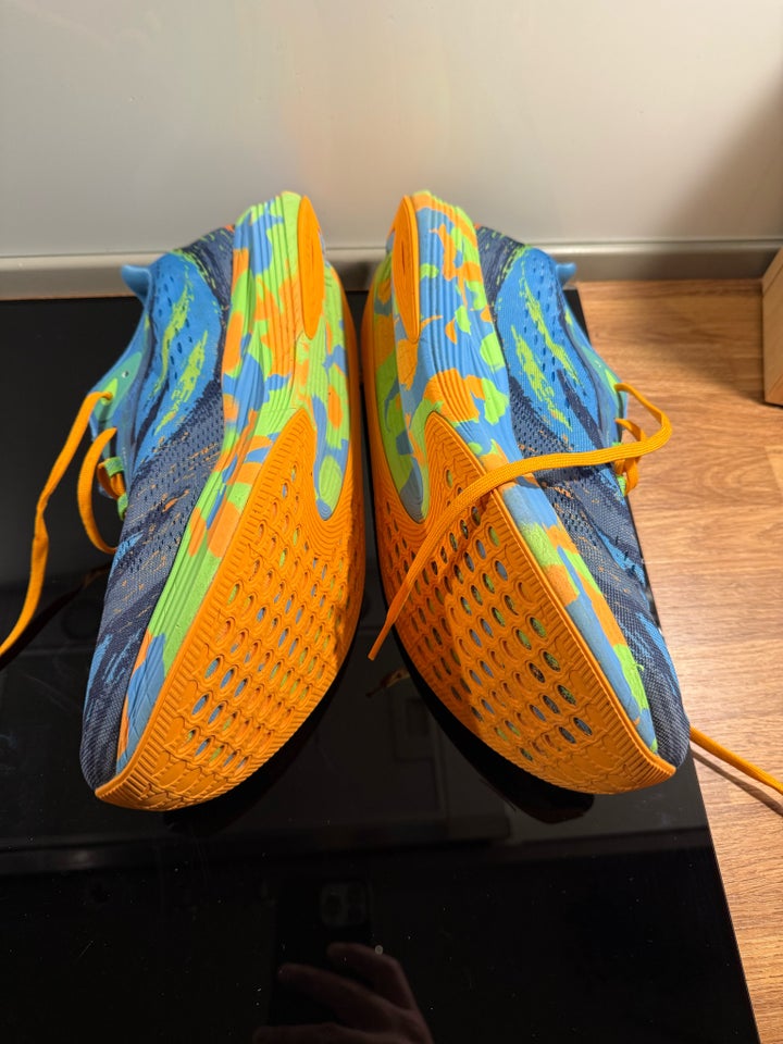 Løbesko, Løbesko, Asics Noosa Tri