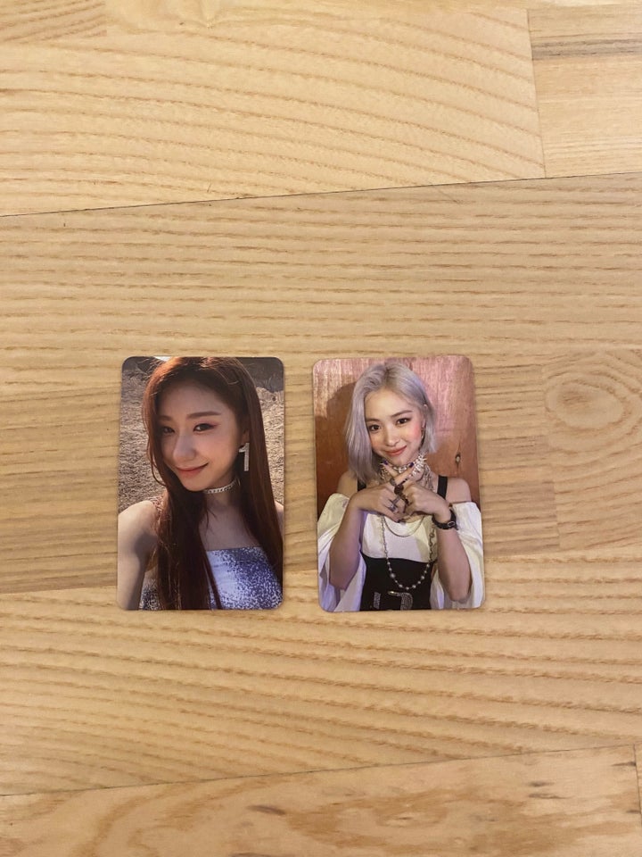 Itzy photocards, not shy , Itzy