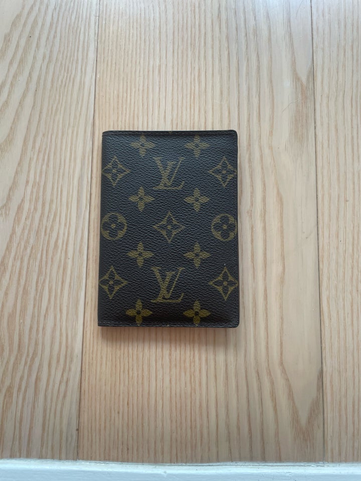 Anden taske, Louis Vuitton