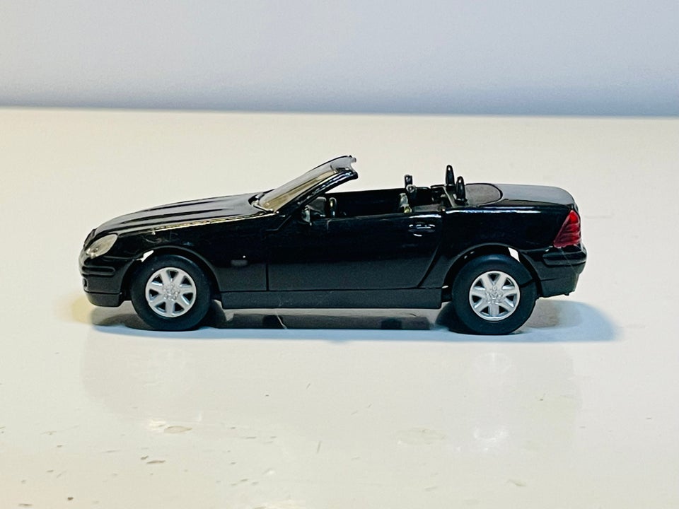 Modelbil, Welly Mercedes-Benz