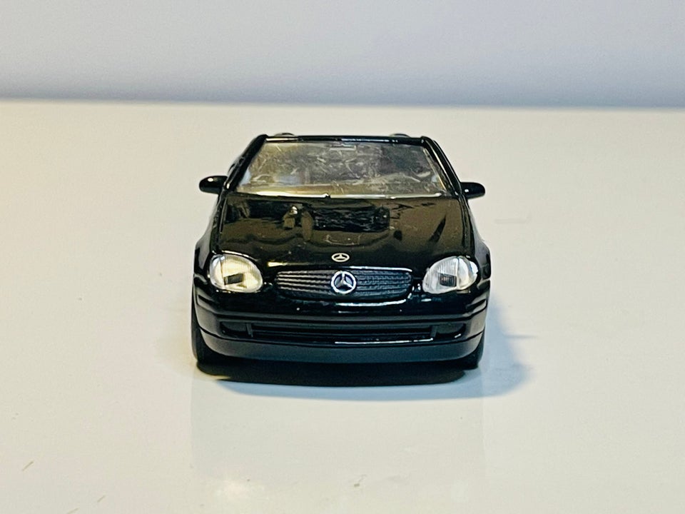 Modelbil, Welly Mercedes-Benz