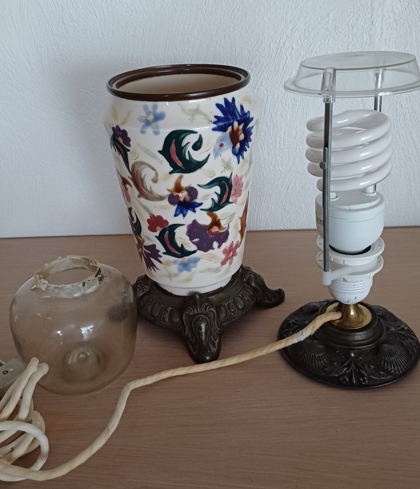 Gamle bordlampe Porcelæn og