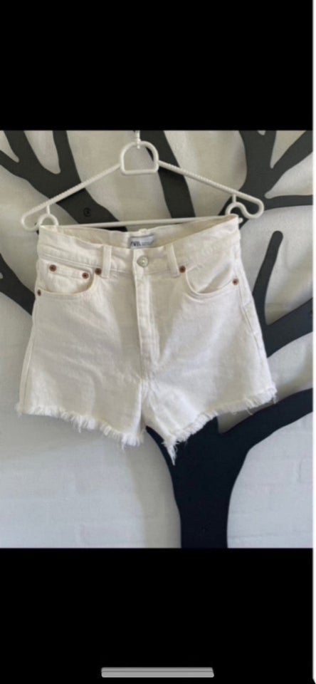 Shorts Zara str 36