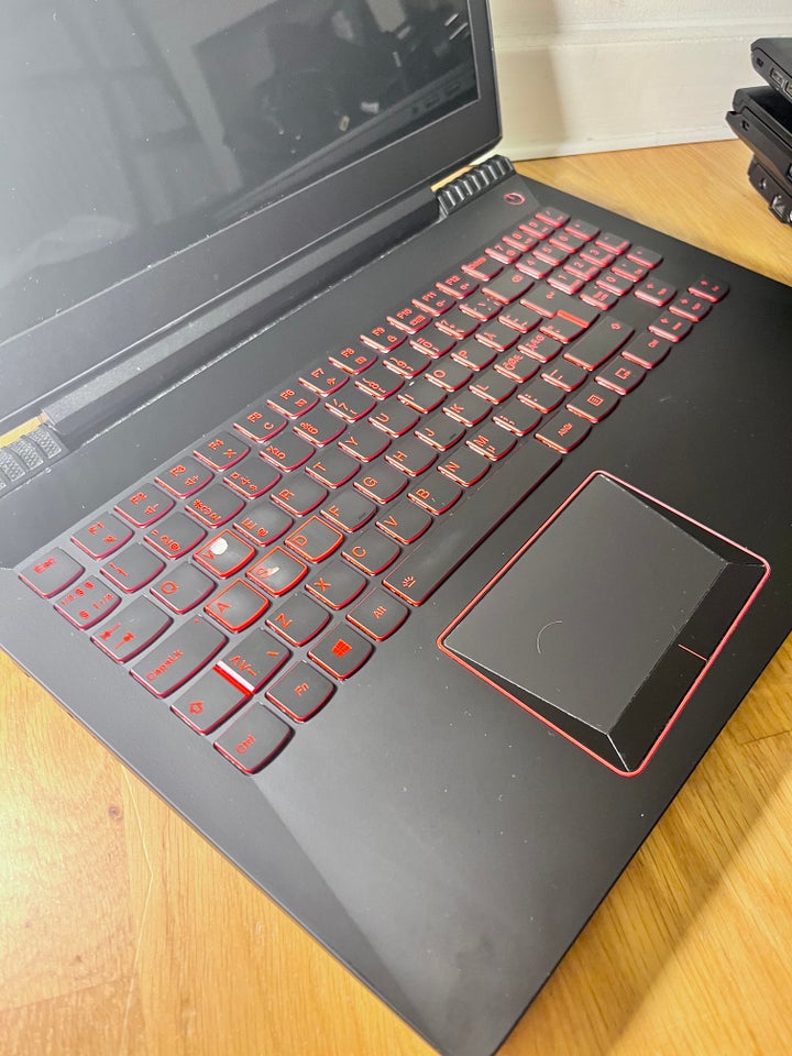 Lenovo Legion Y520-15IKBN, Defekt