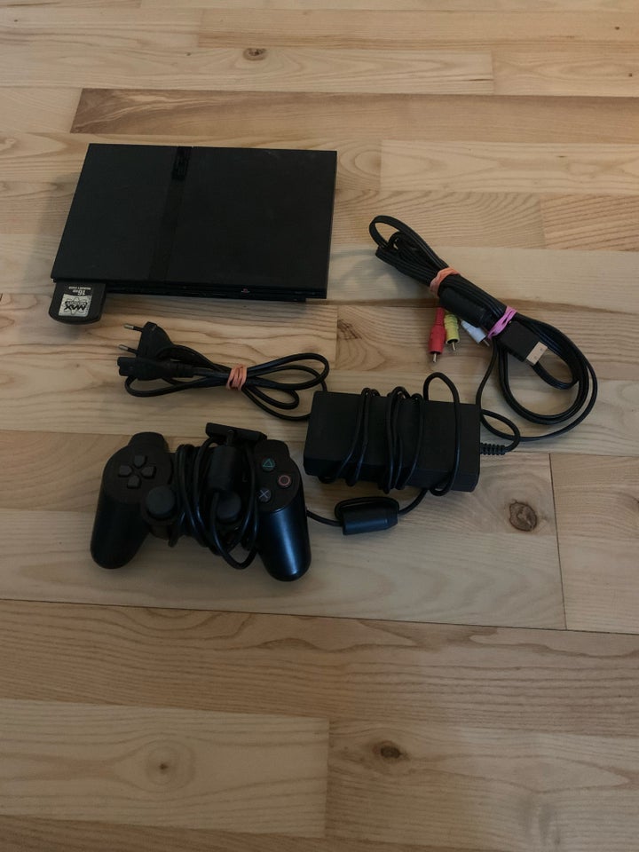 Playstation 2, Playstation 2 slim,