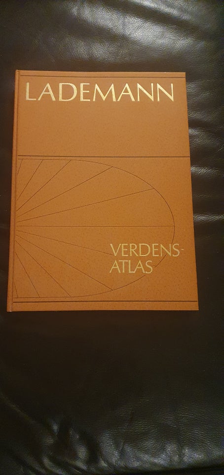 Verdens Atlas, Lademann, emne: