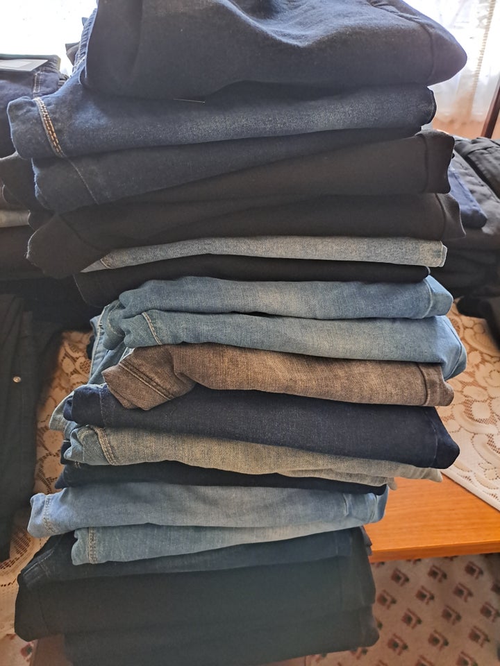 Jeans, Sams, str. findes i flere