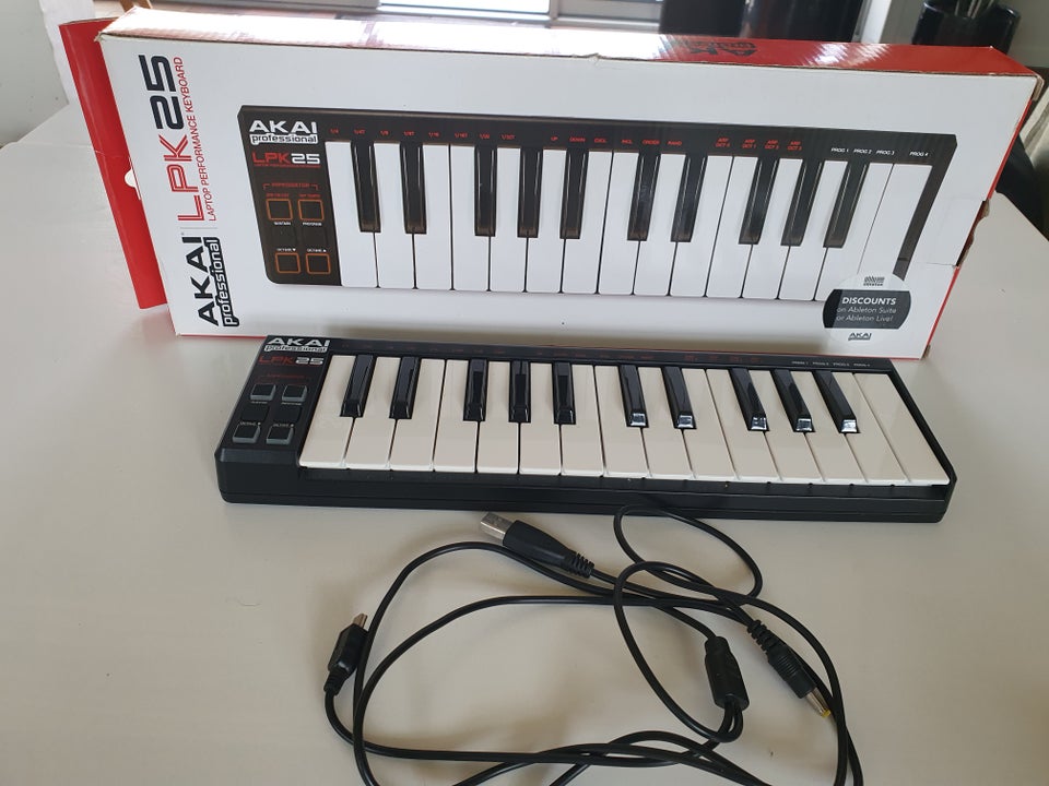 Midi keyboard, Akai LPK 25