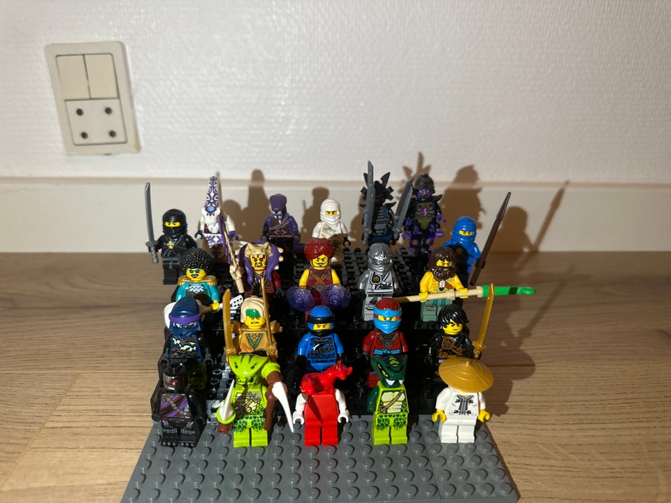 Lego Ninjago, Minifigures