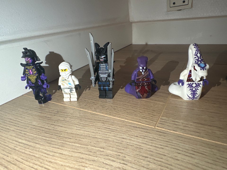 Lego Ninjago, Minifigures