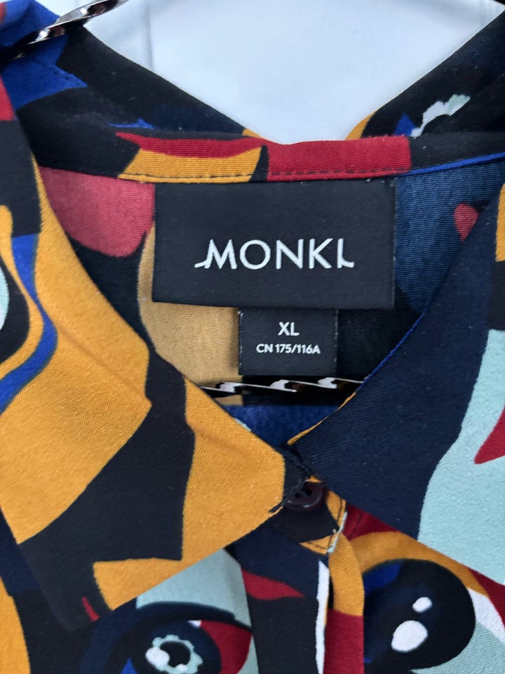 Skjorte Monki str 44