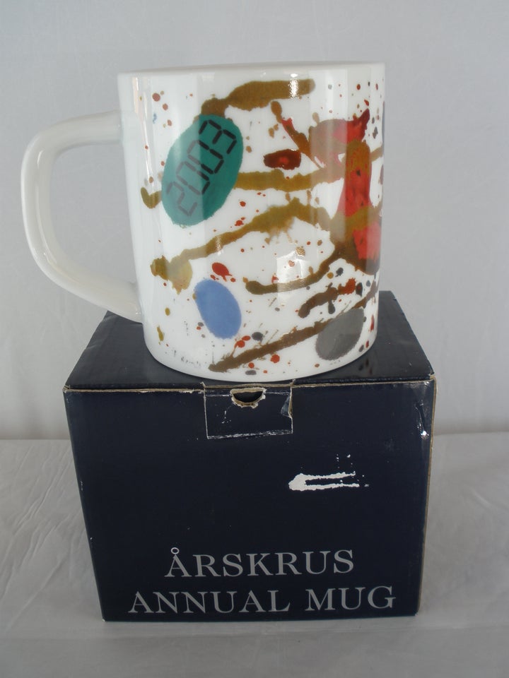 Porcelæn Stort Årskrus 2003