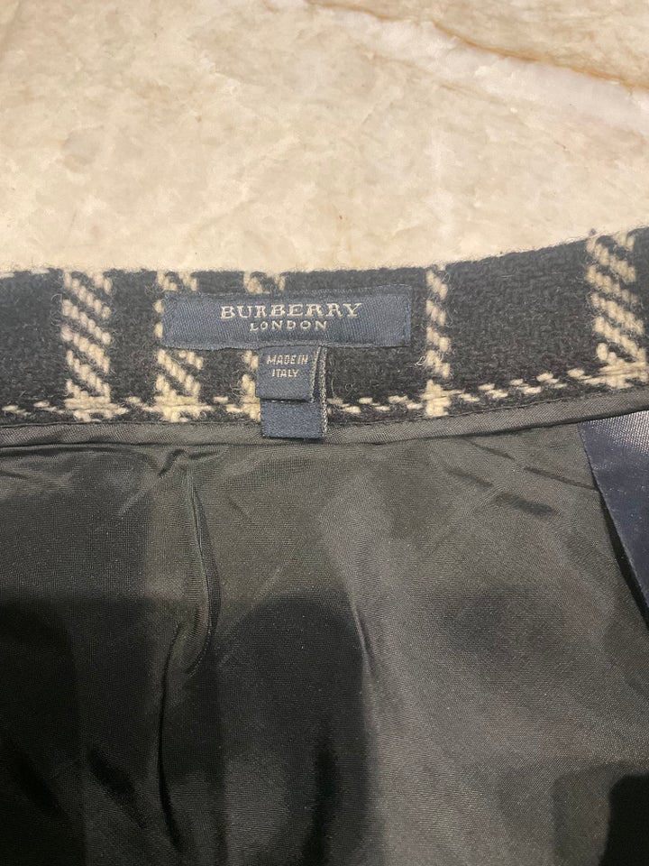 Nederdel, str. 36, Burberry