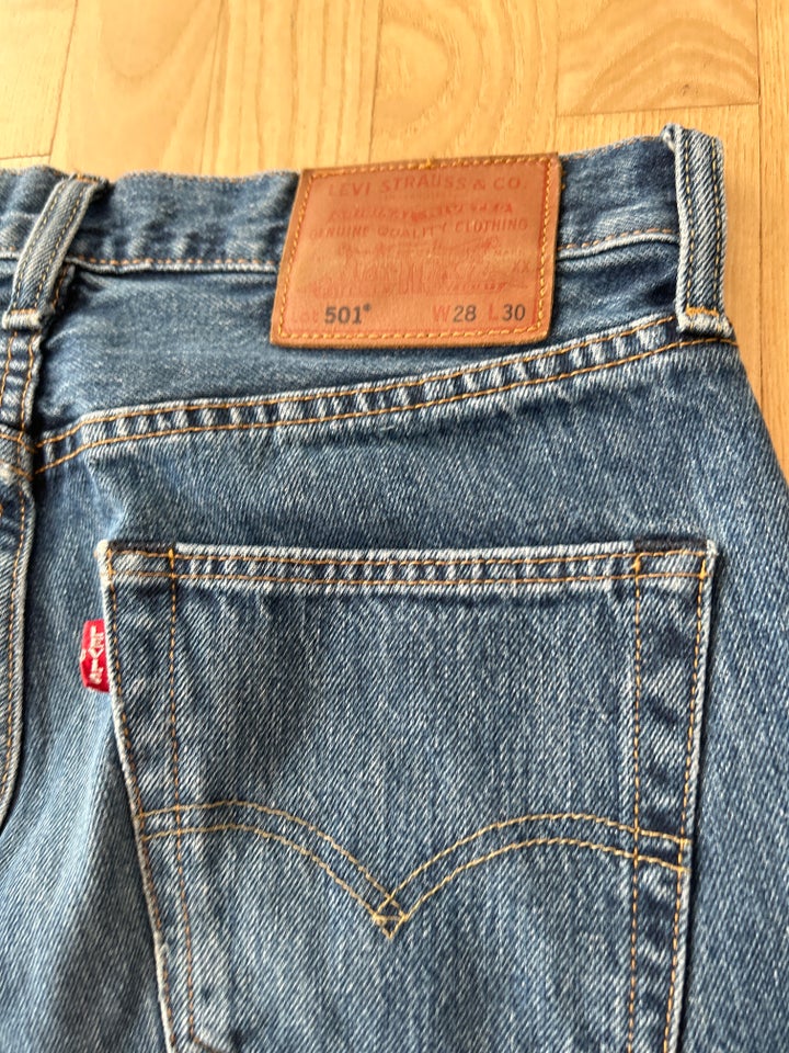 Jeans, Levis, str. 28