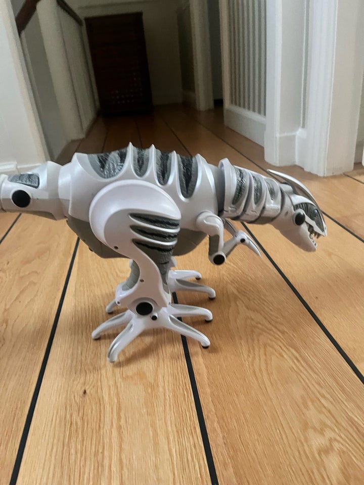 Robot, Roboraptor X, WowWee