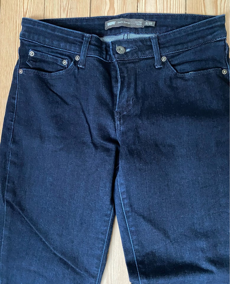 Jeans, Levis, str. 28