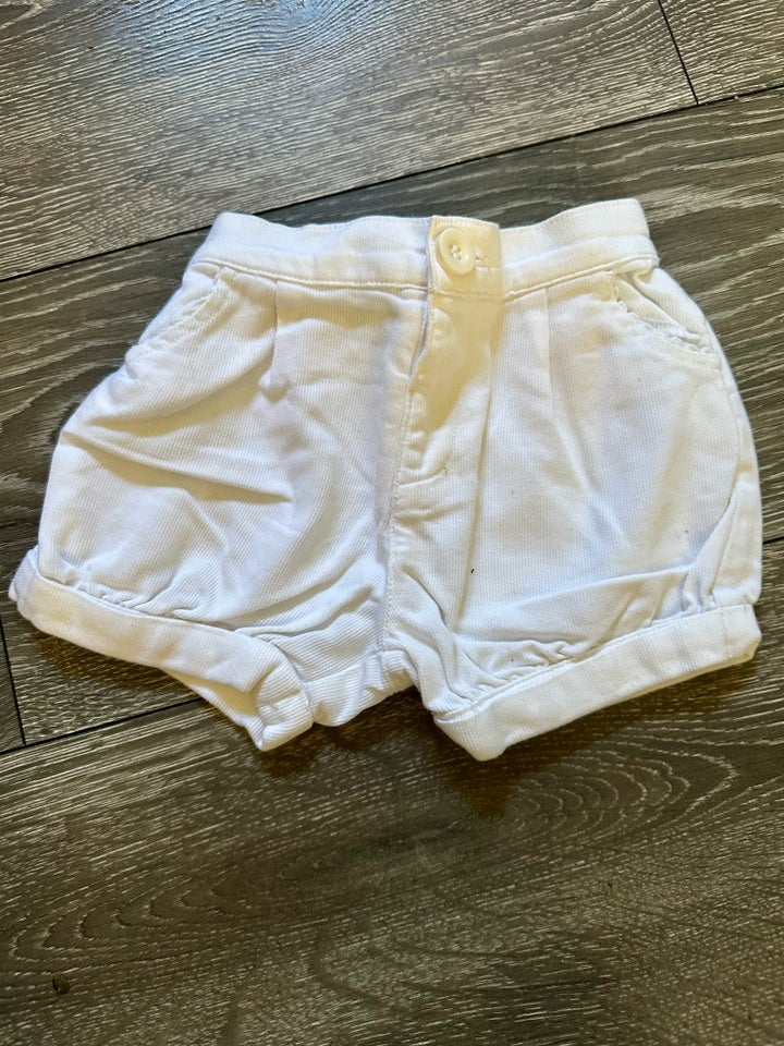 Shorts, str. 74