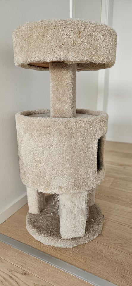 Klatretræ, Cat scratching tree