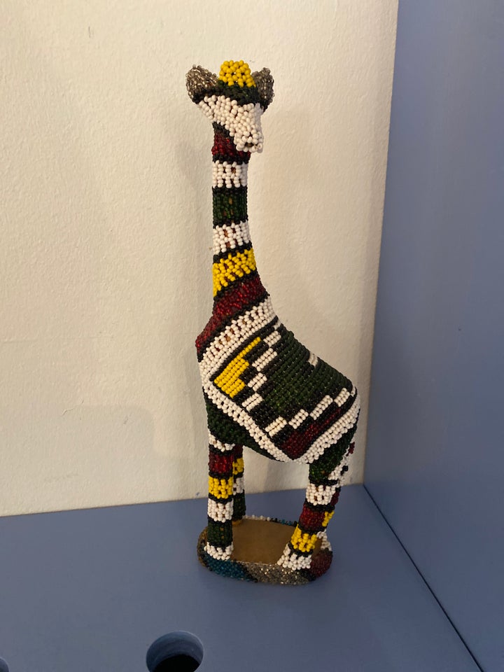 Træ figur med perler