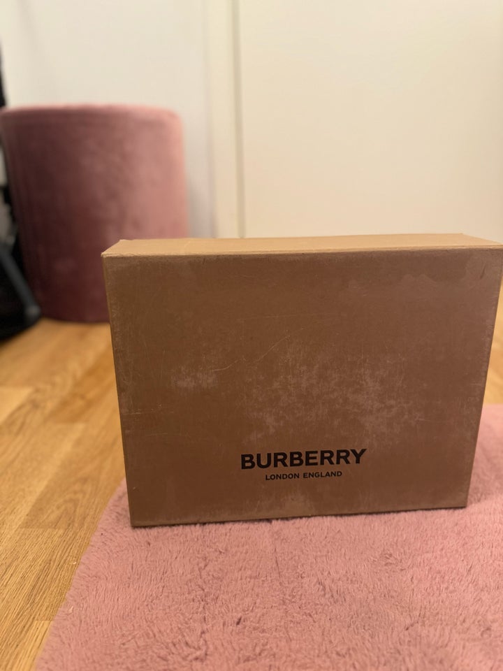 Box burberry Burberry