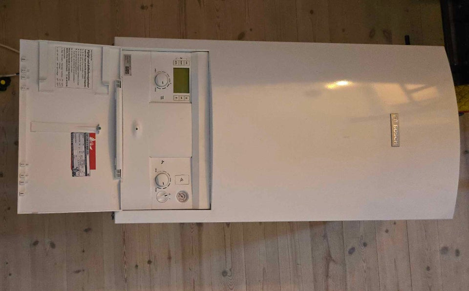 Bosch Gasfyr + VVB 100l. Bo...