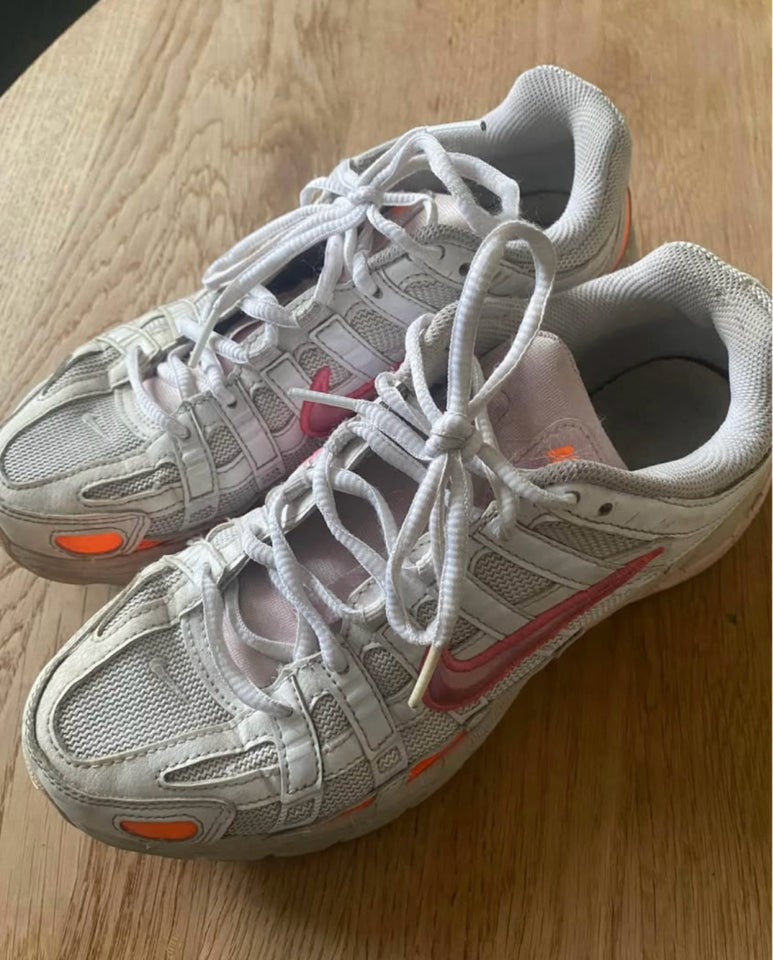 Sneakers, str. 39, God men brugt