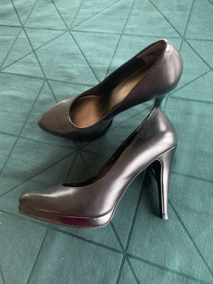 Pumps, str. 37,5, Nine West