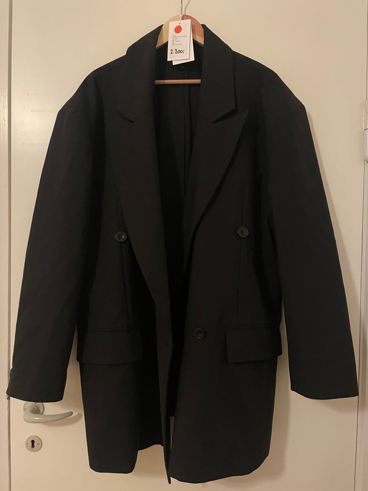 Blazer, str. 38, Meotine