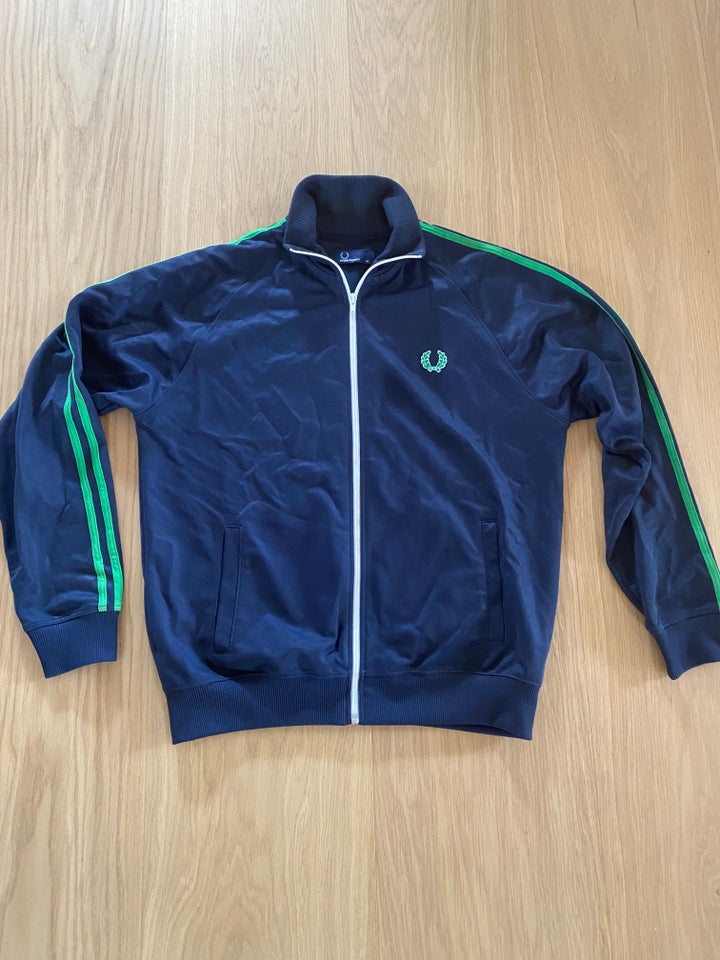 Andet, Fred Perry, str. Medium