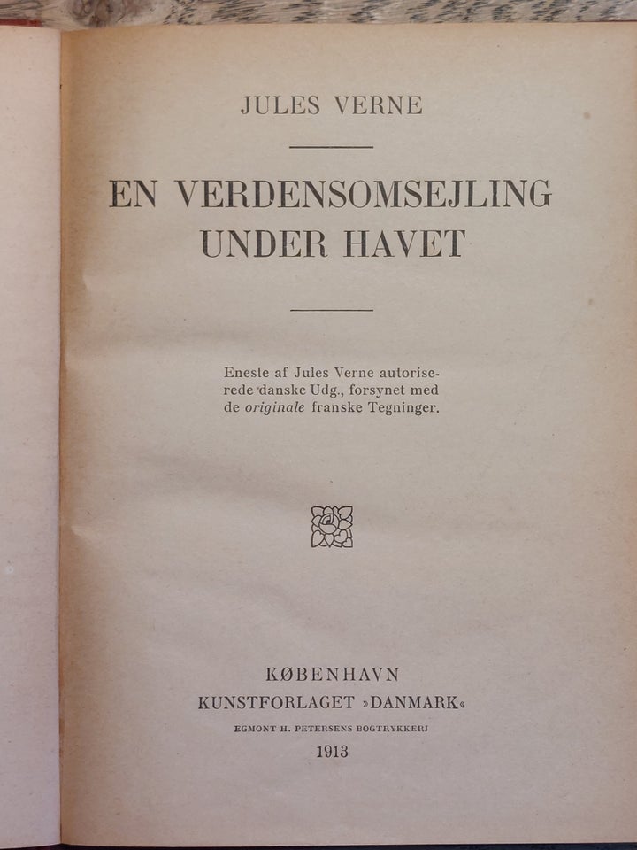 En Verdensomsejling Under Havet,