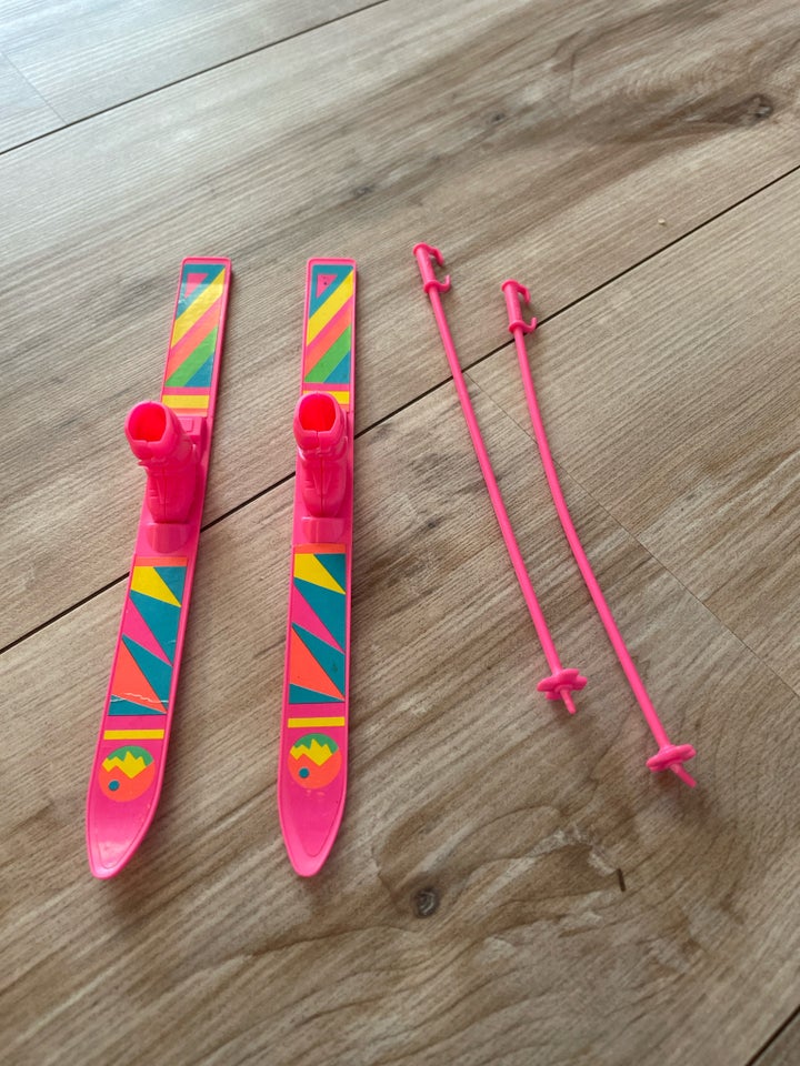 Barbie, Skisæt og ski og stave