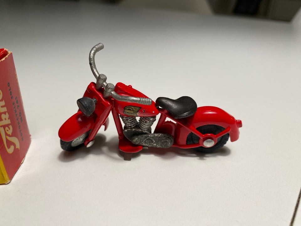 Modelmotorcykel, Tekno