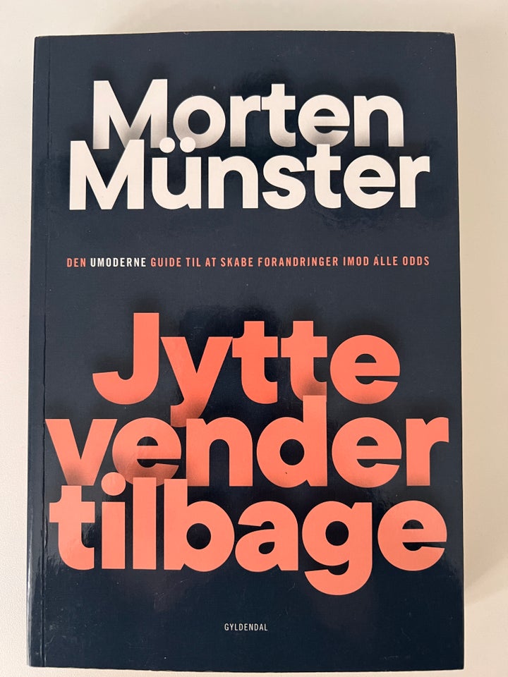 Jytte vender tilbage, Morten