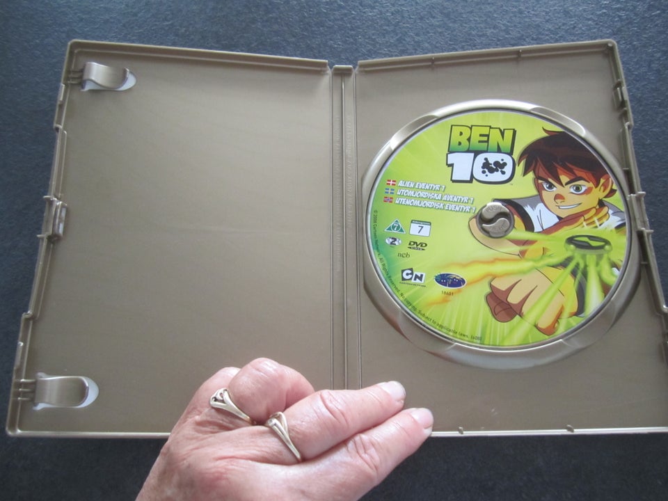 Ben 10, DVD, tegnefilm