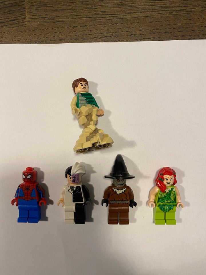 Lego Minifigures Super heroes