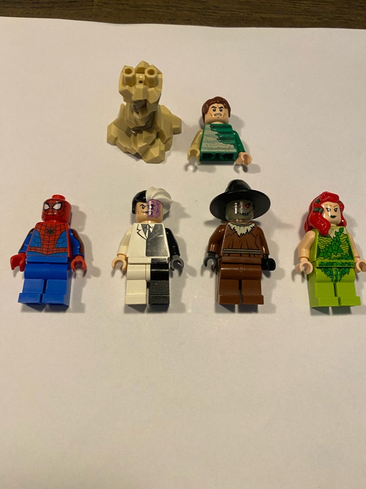 Lego Minifigures Super heroes