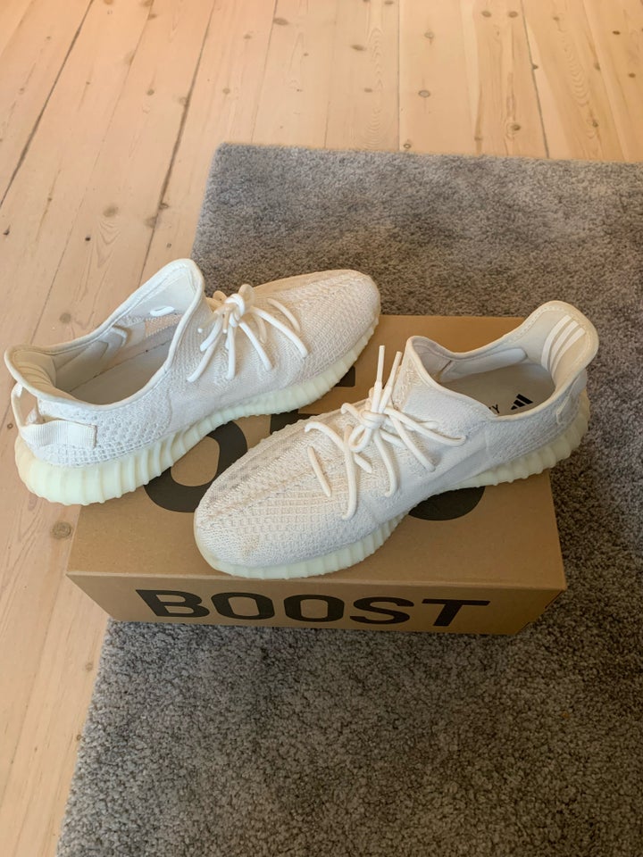 Sneakers Adidas Yeezy 350 v2 bone