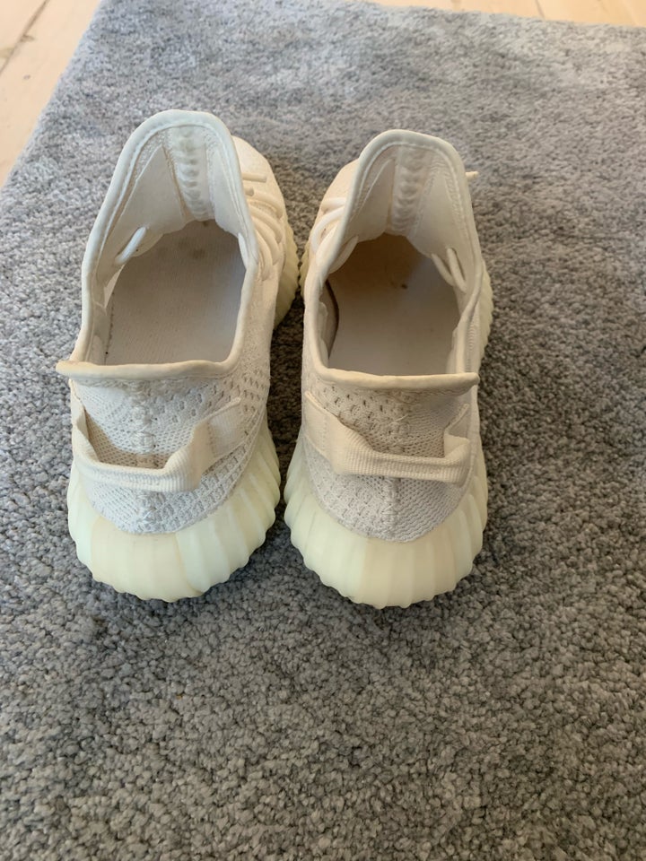 Sneakers Adidas Yeezy 350 v2 bone