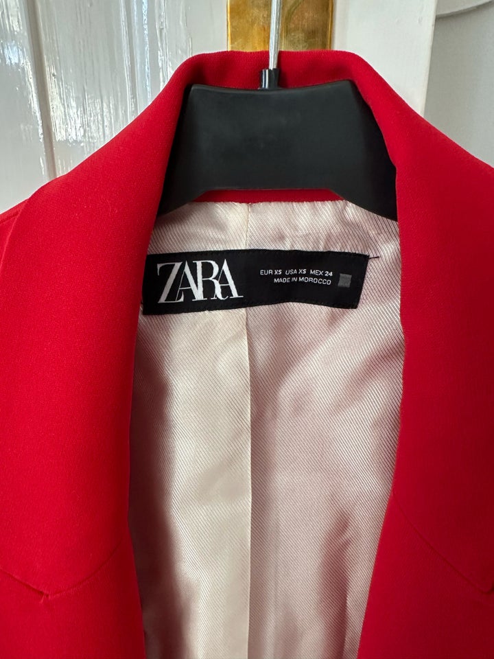 Blazer, str. 34, Zara