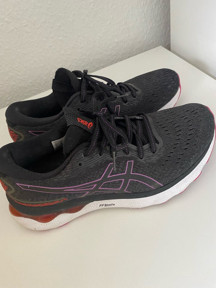 Kondisko str 40 Asics