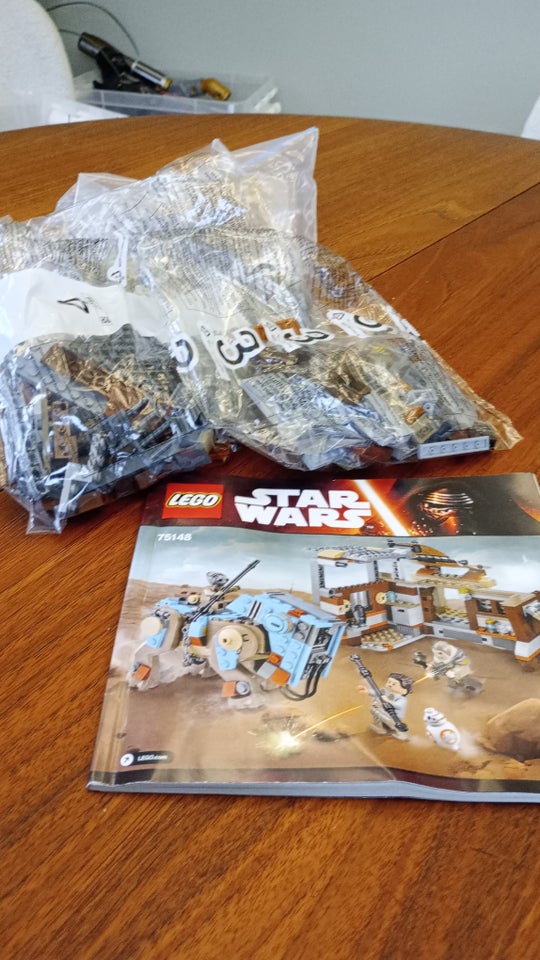 Lego Star Wars, Model 75148 Jakku