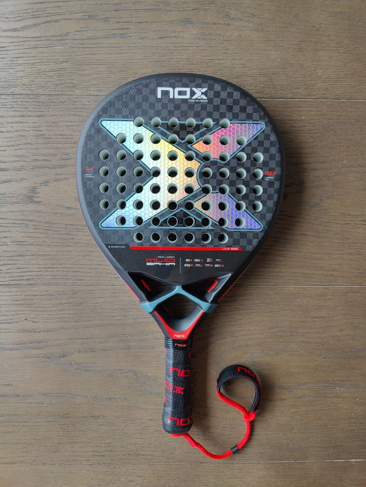 Padel bat, Nox