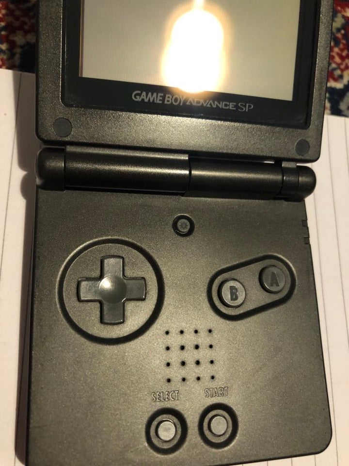 Nintendo Gameboy advance SP, +