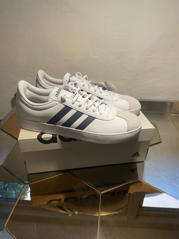 Sneakers, Adidas, str. 44