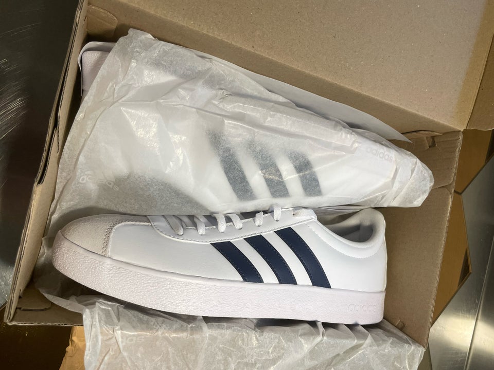 Sneakers, Adidas, str. 44