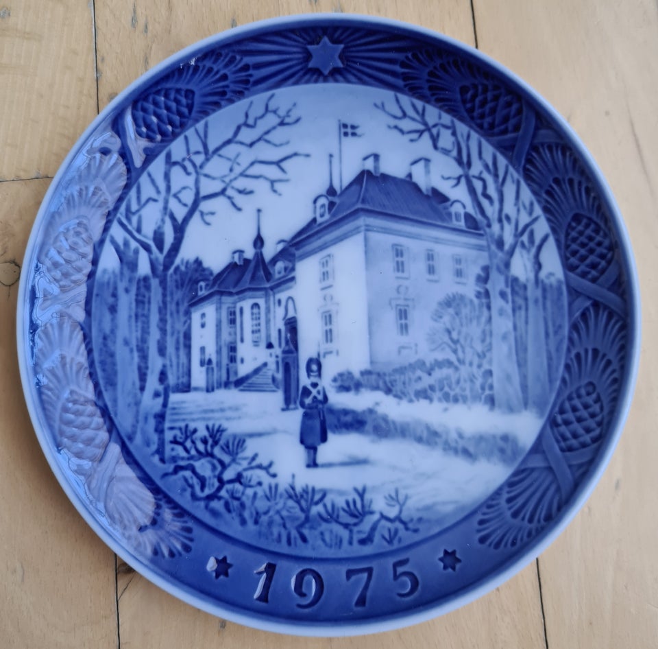 Platter, Royal Copenhagen, 0000